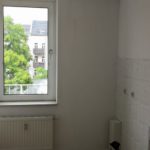 zur Eigenrenovierung!!! kleines 2 Zimmer Appartment - Gohlis-Süd - Küche + Bad + Flur + Balkon - sep. WC - ab sofort frei